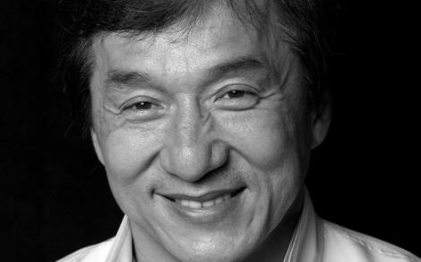 Jackie Chan renunta la filmele de actiune: Sunt prea batran pentru batai
