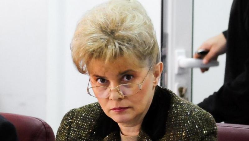 Corina Dumitrescu, propusa la Ministerul Educatiei, are greseli gramaticale in CV