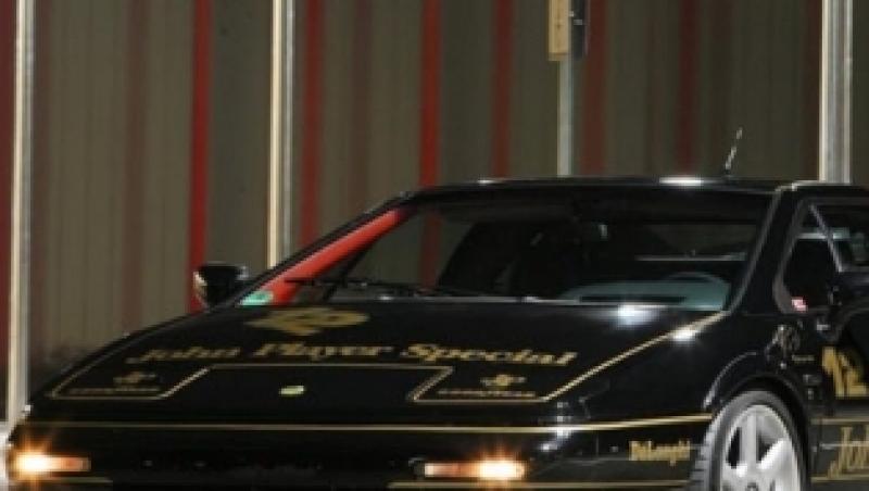 Lotus Esprit 350 by Cam Shaft, in memoria lui Ayrton Senna