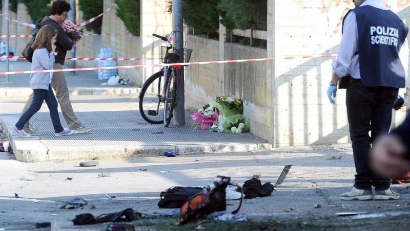 Italia: Sotia suspectului in cazul atentatului din Brindisi ar fi romanca