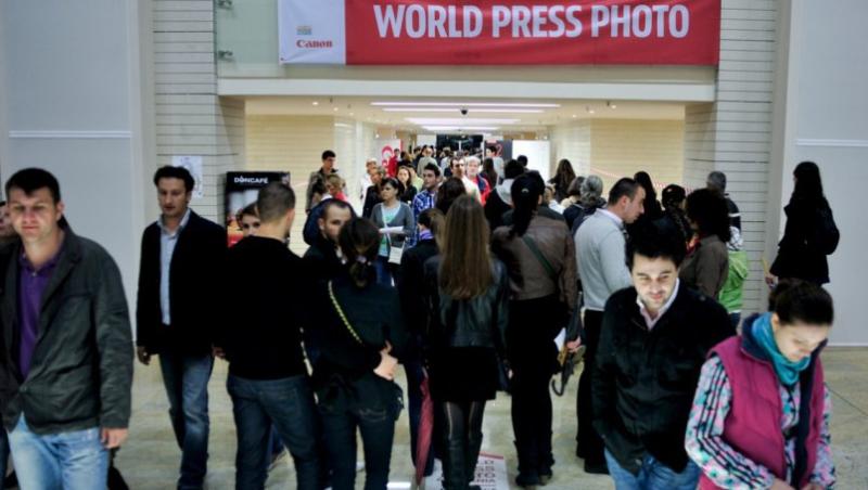 Expozitia World Press Photo a primit peste 15.000 de vizitatori la Noaptea Muzeelor