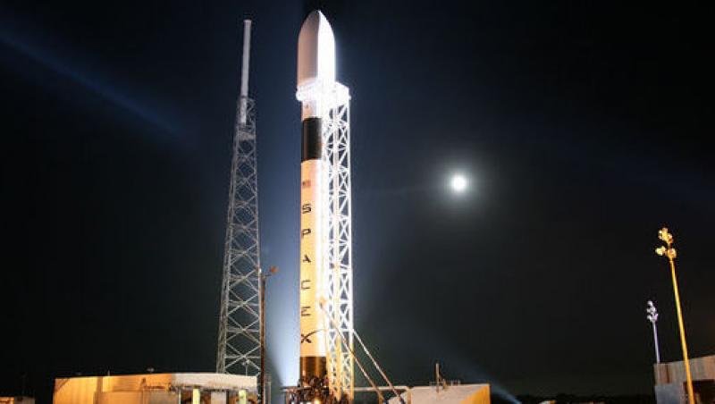 VIDEO! Prima racheta spatiala privata a fost lansata ieri, in SUA