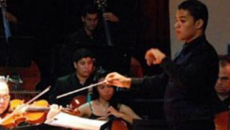 Un baiat de 14 ani este cel mai tanar dirijor din lume