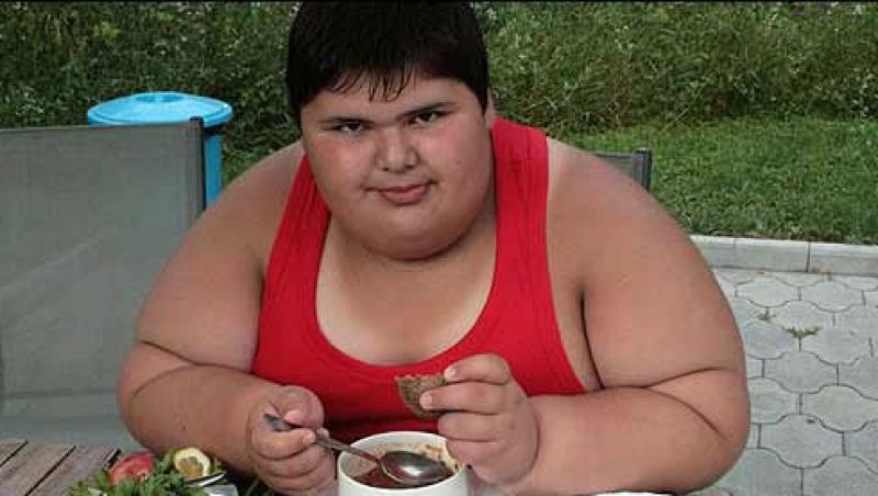 Cel mai gras copil din lume cantareste 146 de kilograme, la doar 11 ani