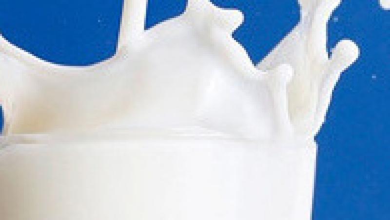 Din 2015, laptele romanesc se va gasi cu greu in magazine