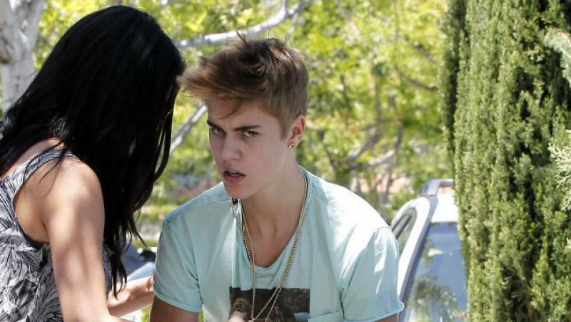 VIDEO! Justin Bieber a luat la pumni un fotoreporter!