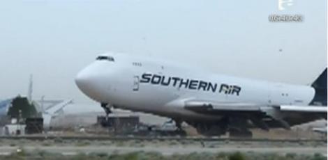 VIDEO! SUA: Un Boeing 747,  luat pe sus de o furtuna puternica