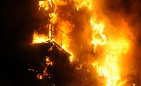VIDEO! Targu Mures: Casa memoriala Avram Iancu, incendiata