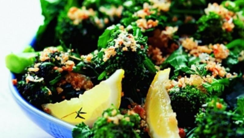 Reteta usoara: Broccoli cu pesmet de parmezan