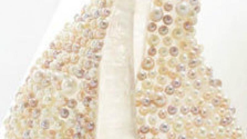 Gentile Chanel in forma de scoica au pret de pana la 48.000 de dolari
