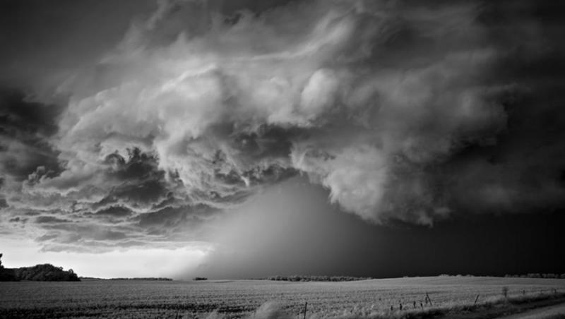 O furtuna supercelulara a castigat concursul foto Sony World Photography Awards 2012