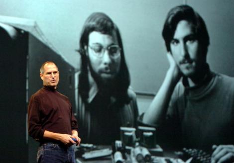 Un computer fabricat manual de Steve Jobs va fi scos la licitatie cu 180.000 de dolari