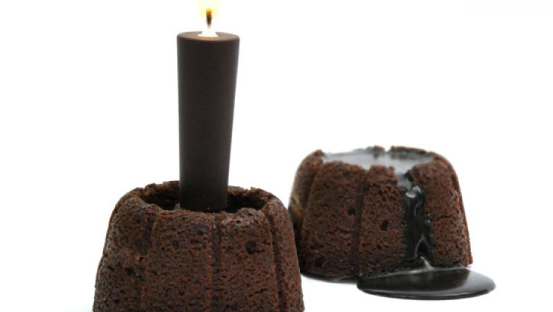 FOTO! A fost creata lumanarea de ciocolata care se tranforma in glazura pentru tort
