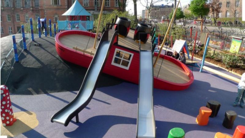 FOTO! Doi danezi au creat cele mai frumoase locuri de joaca pentru copii