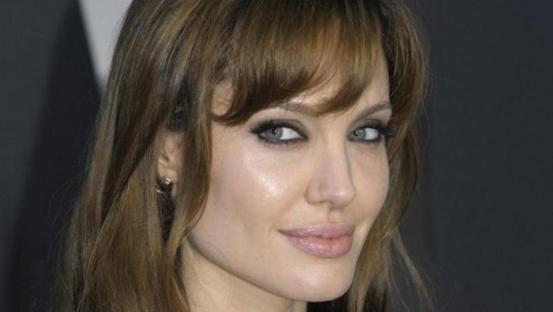Angelina Jolie vrea sa se ingrase inainte de nunta