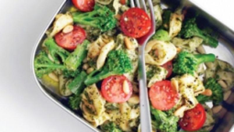 Reteta zilei: Tortellini cu pesto si broccoli