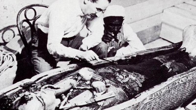 Citeste povestea lui Howard Carter, arheologul care a descoperit mormantul lui Tutankhamon!