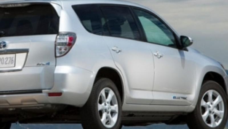 Toyota isi extinde gama de electrice cu noul RAV4 EV