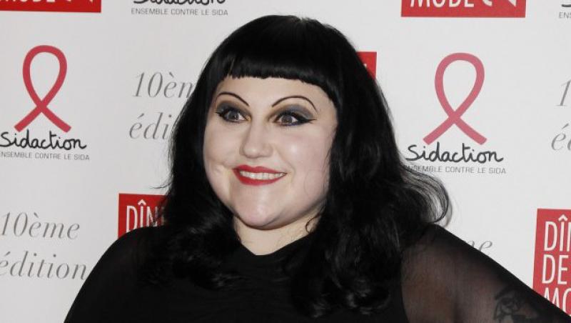 Beth Ditto se va casatori cu iubita ei in Hawaii