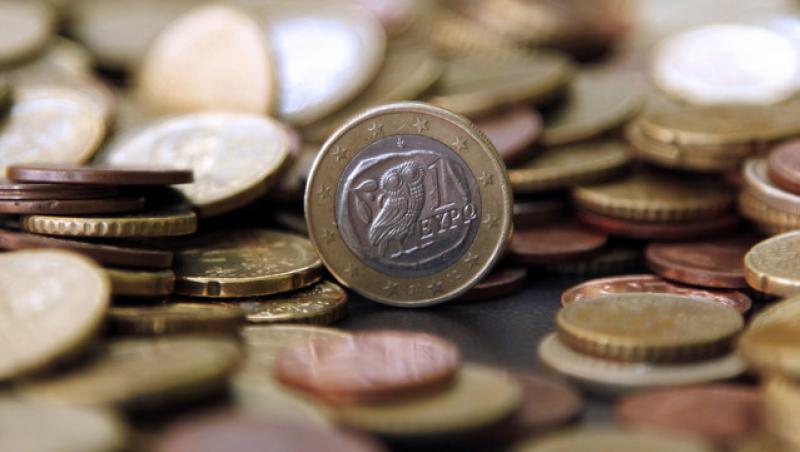 Rezervele valutare ale Romaniei au scazut cu peste 800 de milioane euro