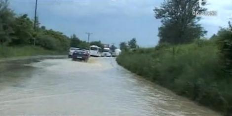VIDEO! Peste 13.500 de hectare, in pericol de a fi inundate la Calarasi