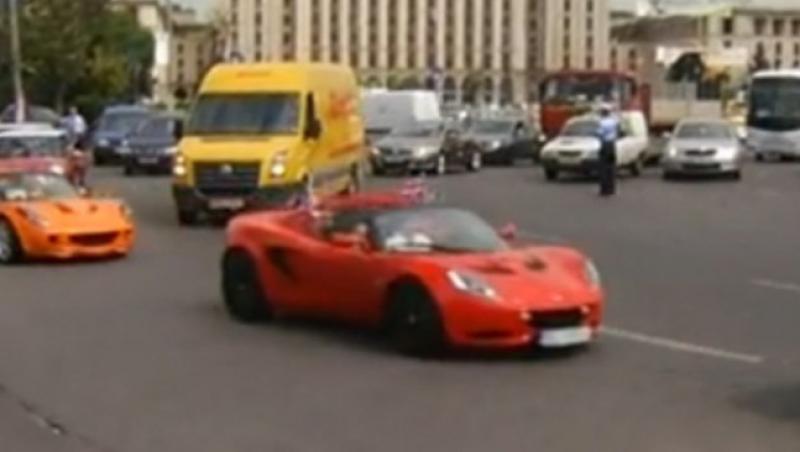 VIDEO! Parada de masini britanice la Bucuresti, in cinstea reginei Elisabeta