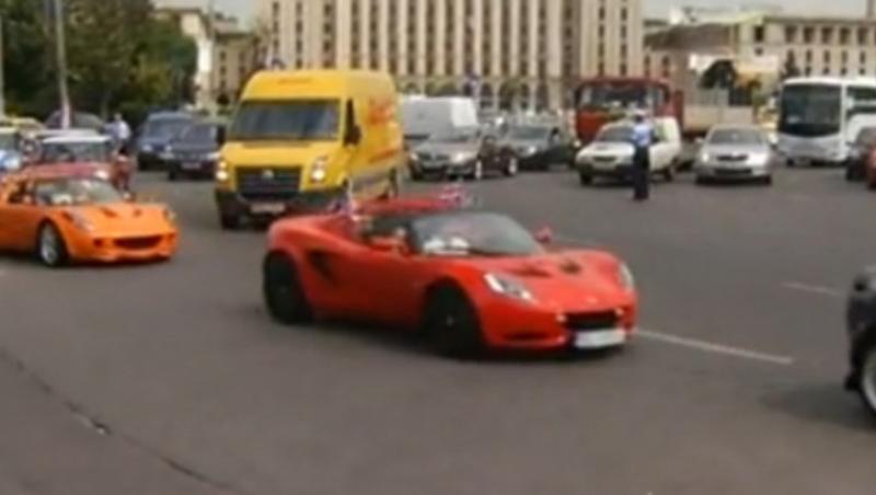 VIDEO! Parada de masini britanice la Bucuresti, in cinstea reginei Elisabeta