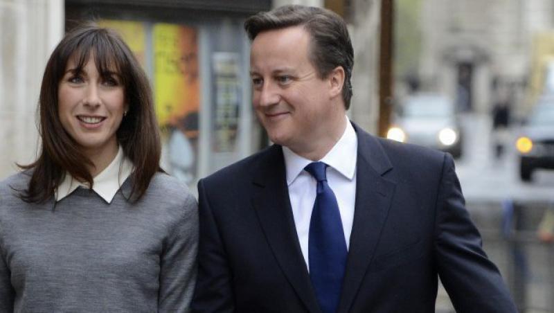 Premierul britanic David Cameron si-a uitat fetita intr-un pub