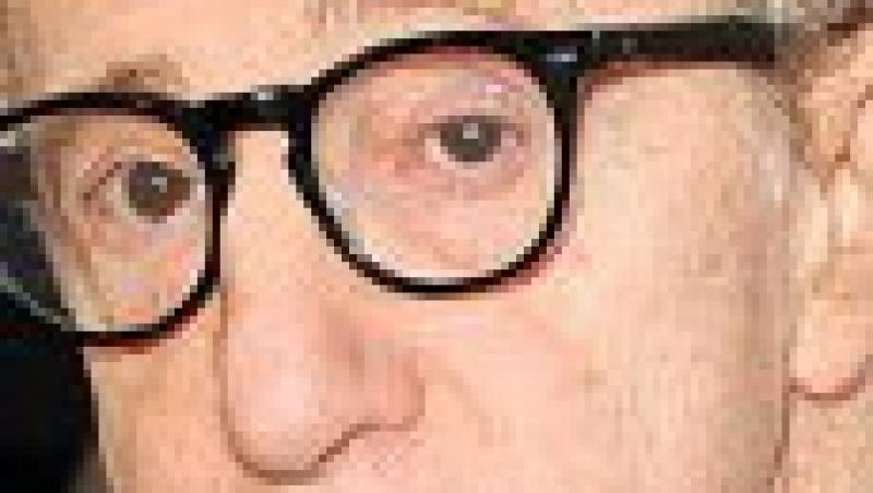 Woody Allen, batjocorit de fiul sau pe Twitter!