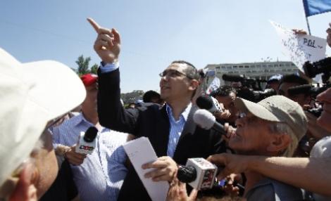 Victor Ponta: Pedelistii isi schimba culoarea, dar naravul ba