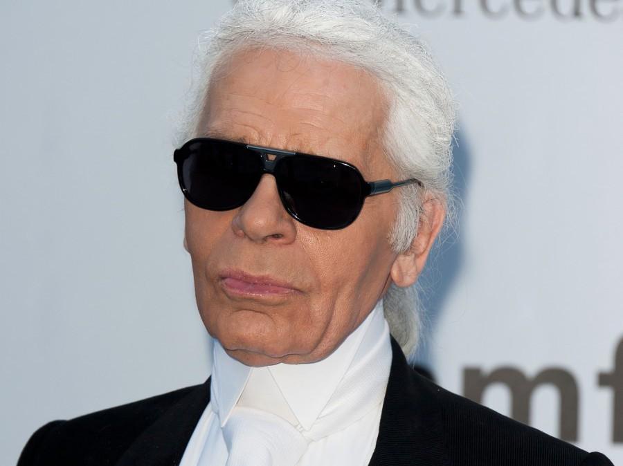 Karl Lagerfeld va lansa o colectie de tricouri, in editie limitata