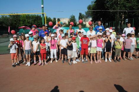 2 000 de copii vor primi gratuit prima lectie de tenis, printr-o  campanie a Federatiei Romane de Tenis