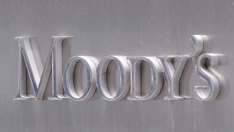 Moody's a retrogradat rating-urile a 28 de banci spaniole