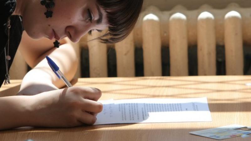 Evaluarea nationala 2012: Elevii sustin azi proba la matematica