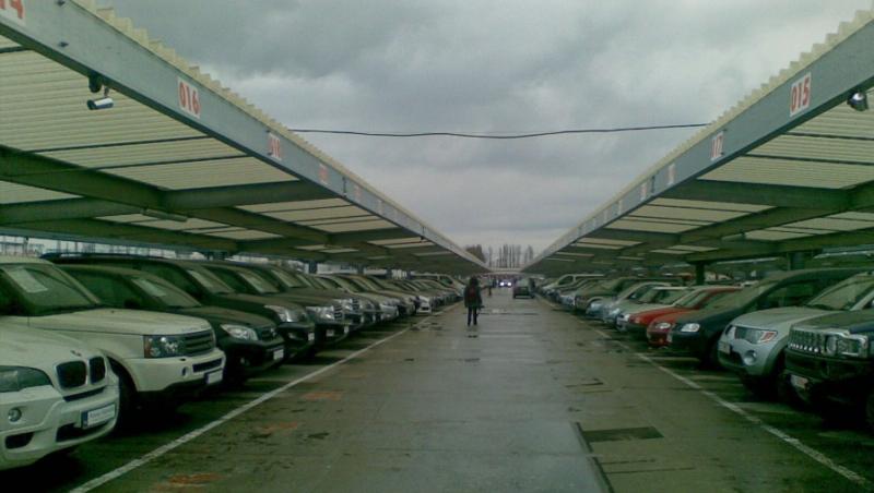Razie, in Targul Auto din Vitan: Politistii cauta masini furate