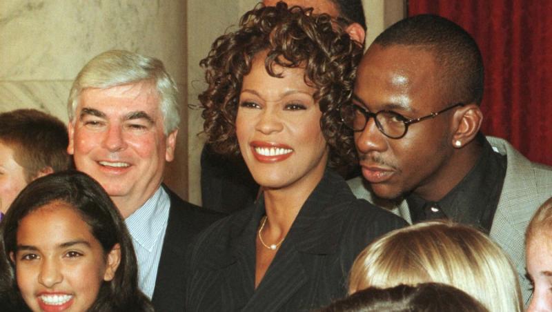 Mama lui Whitney Houston va face dezvaluri despre fiica sa intr-o carte despre viata acesteia