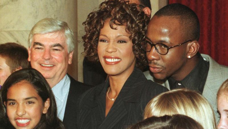 Mama lui Whitney Houston va face dezvaluri despre fiica sa intr-o carte despre viata acesteia