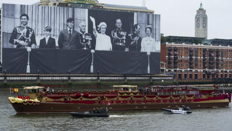 VIDEO! Marea Britanie: Tineri exploatati la organizarea jubileului Reginei Elisabeta a II-a