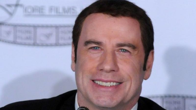 VIDEO! John Travolta, acuzat ca s-ar fi iubit cu un barbat!