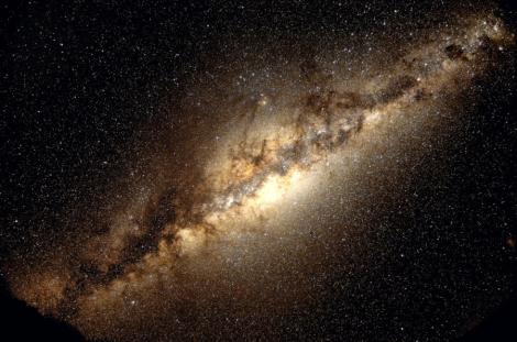 VIDEO! "Sub cerul Namibiei". Vezi imagini uluitoare cu galaxia Calea Lactee!