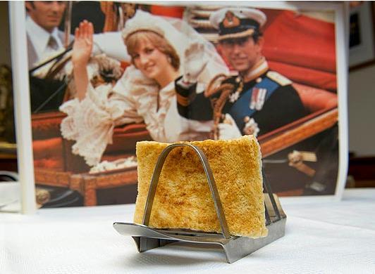 O felie de paine de la nunta printului Charles cu Lady Di va fi scoasa la licitatie