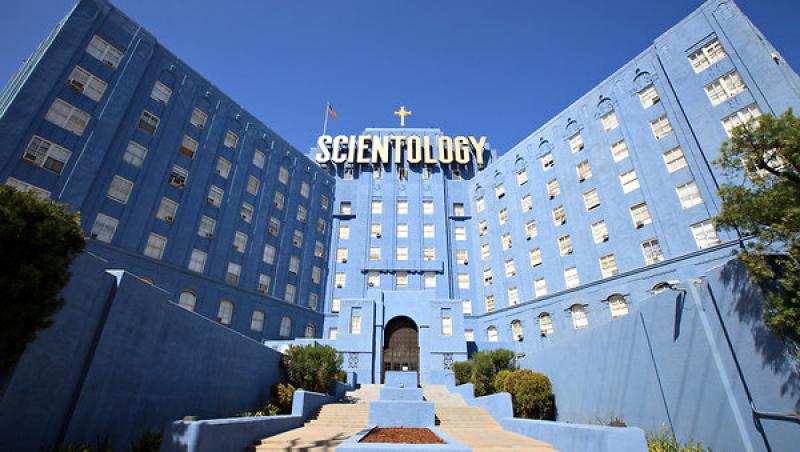 VIDEO! Au fost facute dezvaluiri din interiorul bisericii de Scientologie! Cum au ajuns vedetele acolo?