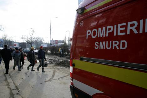 Lugoj: Opt persoane au fost ranite, dupa ce un autocar si o cisterna s-au ciocnit