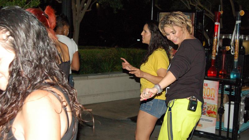 Anamaria Prodan a provocat americanii sa danseze cu ea pe strada in Las Vegas! 