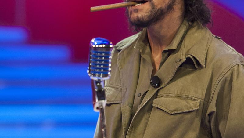 Transformare uluitoare la Demascarea! In spatele lui Che Guevara se ascunde o vedeta din industria muzicala!