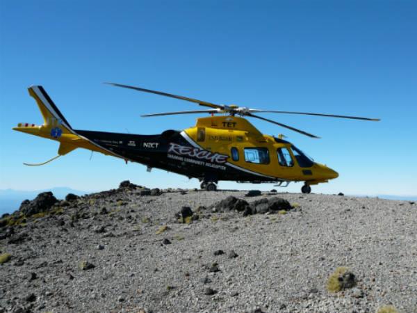 SUA: Un medic ranit grav intr-un accident i-a salvat viata paramedicului care ar fi trebuit sa-l ajute