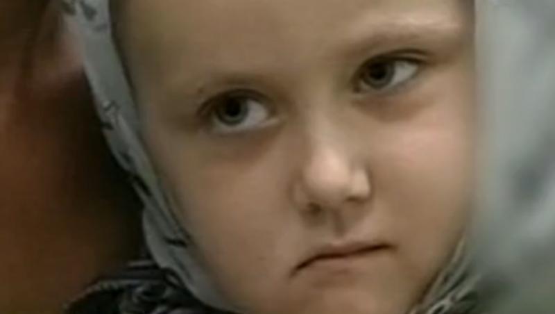Sansa la viata: O fetita de 4 ani, cu o tumora imensa la cap, operata cu succes