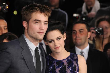 Robert Pattinson nu mai locuieste cu Kristen Stewart
