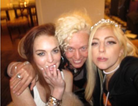 Lady Gaga, petrecere in pijamale alaturi de Lindsay Lohan