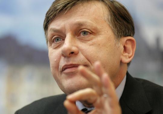 Crin Antonescu: "Vreau ca noi, cetatenii acestei tari, sa decidem"